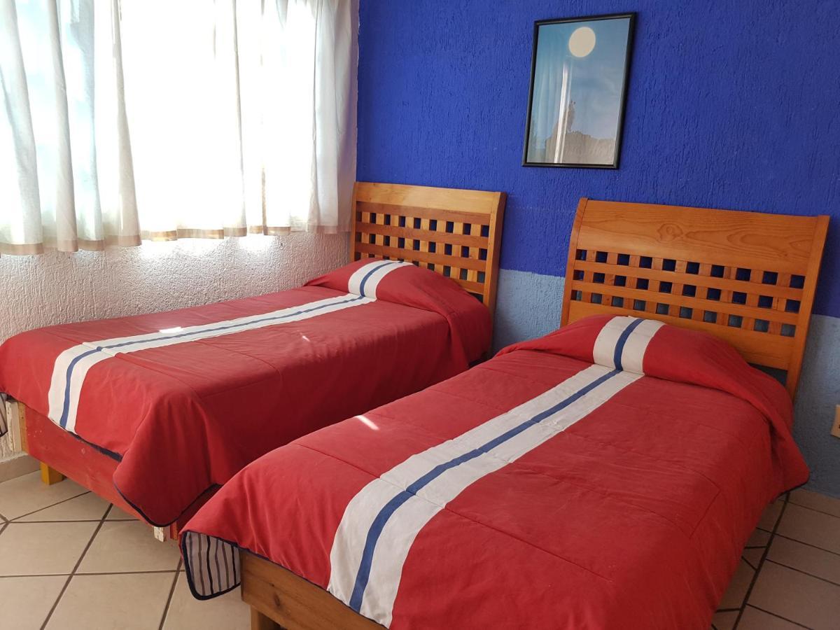 קוארנבאקאבה Casa Los Peregrina מראה חיצוני תמונה
